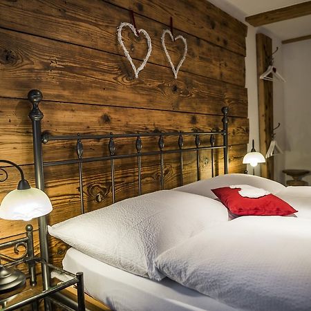 B3 Boutique-Bed&Breakfast Gsteigwiler Kültér fotó