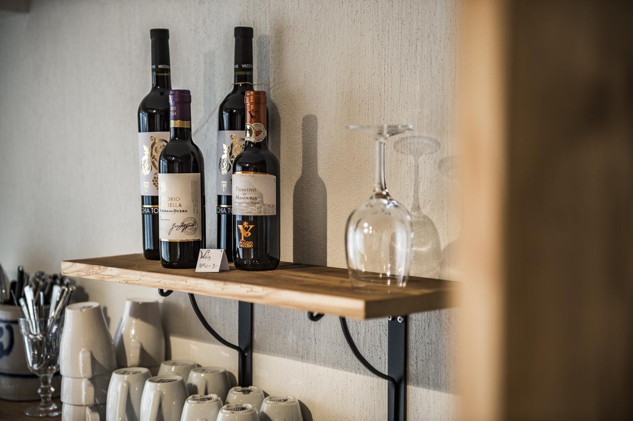 B3 Boutique-Bed&Breakfast Gsteigwiler Kültér fotó
